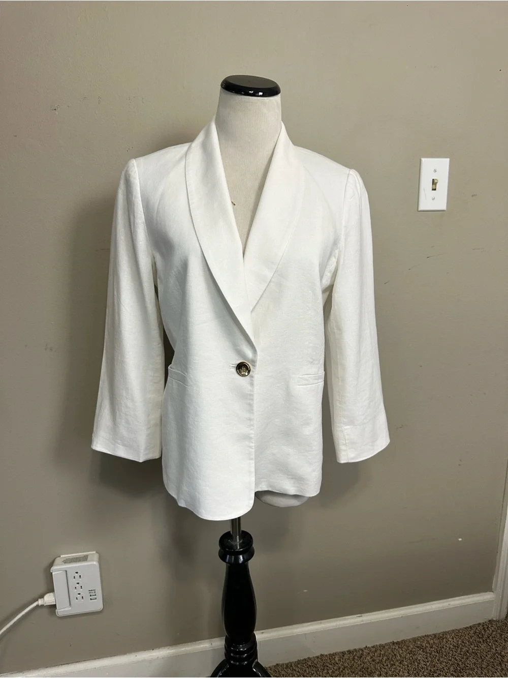 Evan Picone black label women’s 8,‎ linen blend blazer 1 button front closure